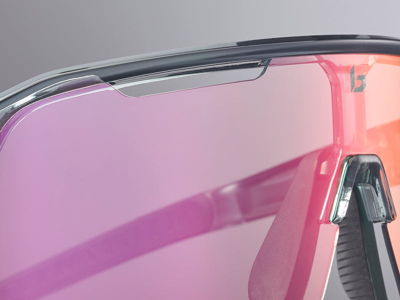 Vented lens