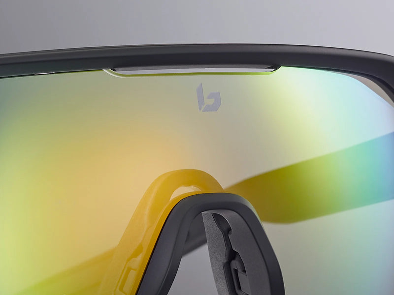 Vented lens