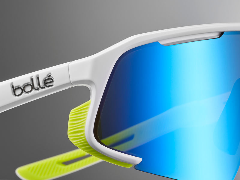 Vented lens